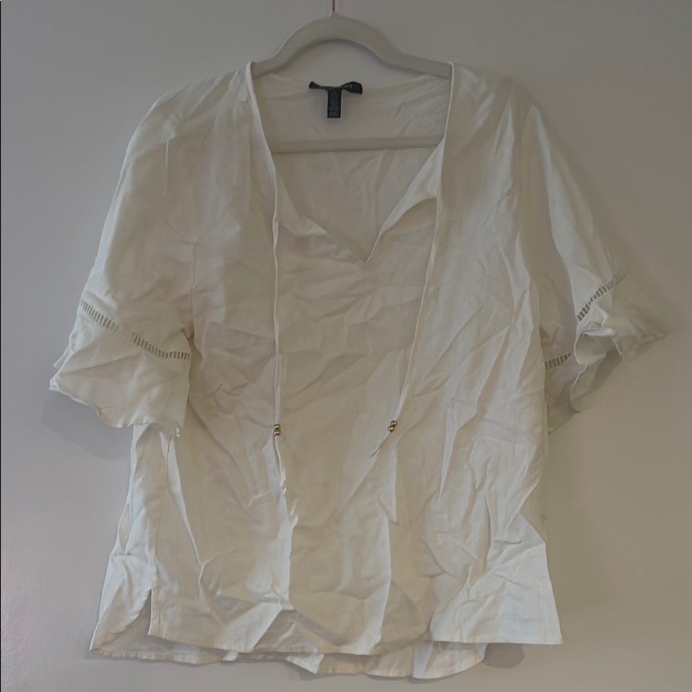 Ellen Tracy Cream Blouse with V-Neck